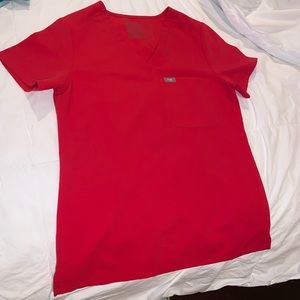 Figs Scrub Top in Pop Red 🔥size XS!!!